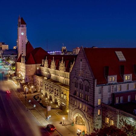 St. Louis Union Station Hotel, Curio Collection By Hilton Екстер'єр фото