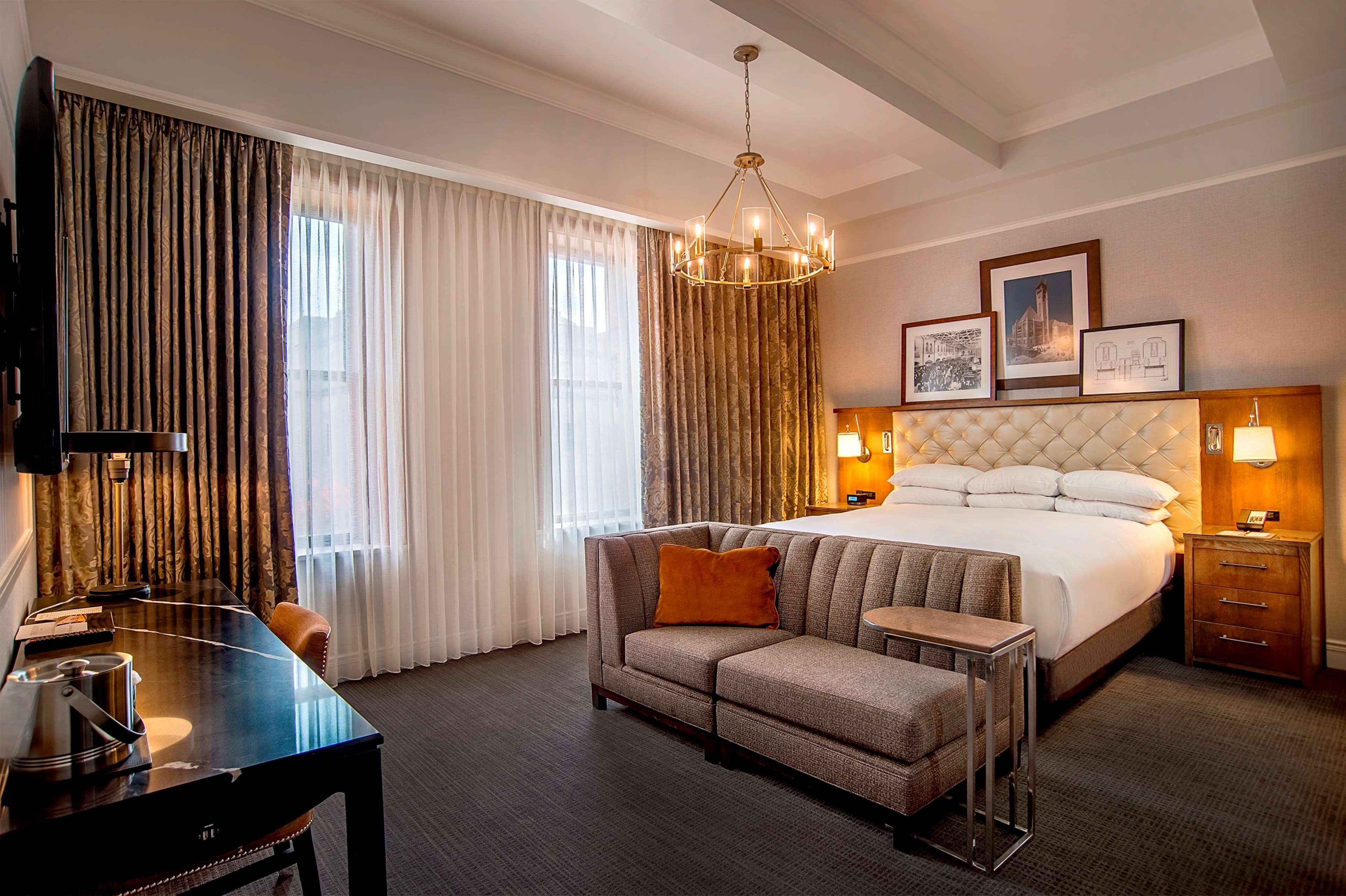 St. Louis Union Station Hotel, Curio Collection By Hilton Екстер'єр фото