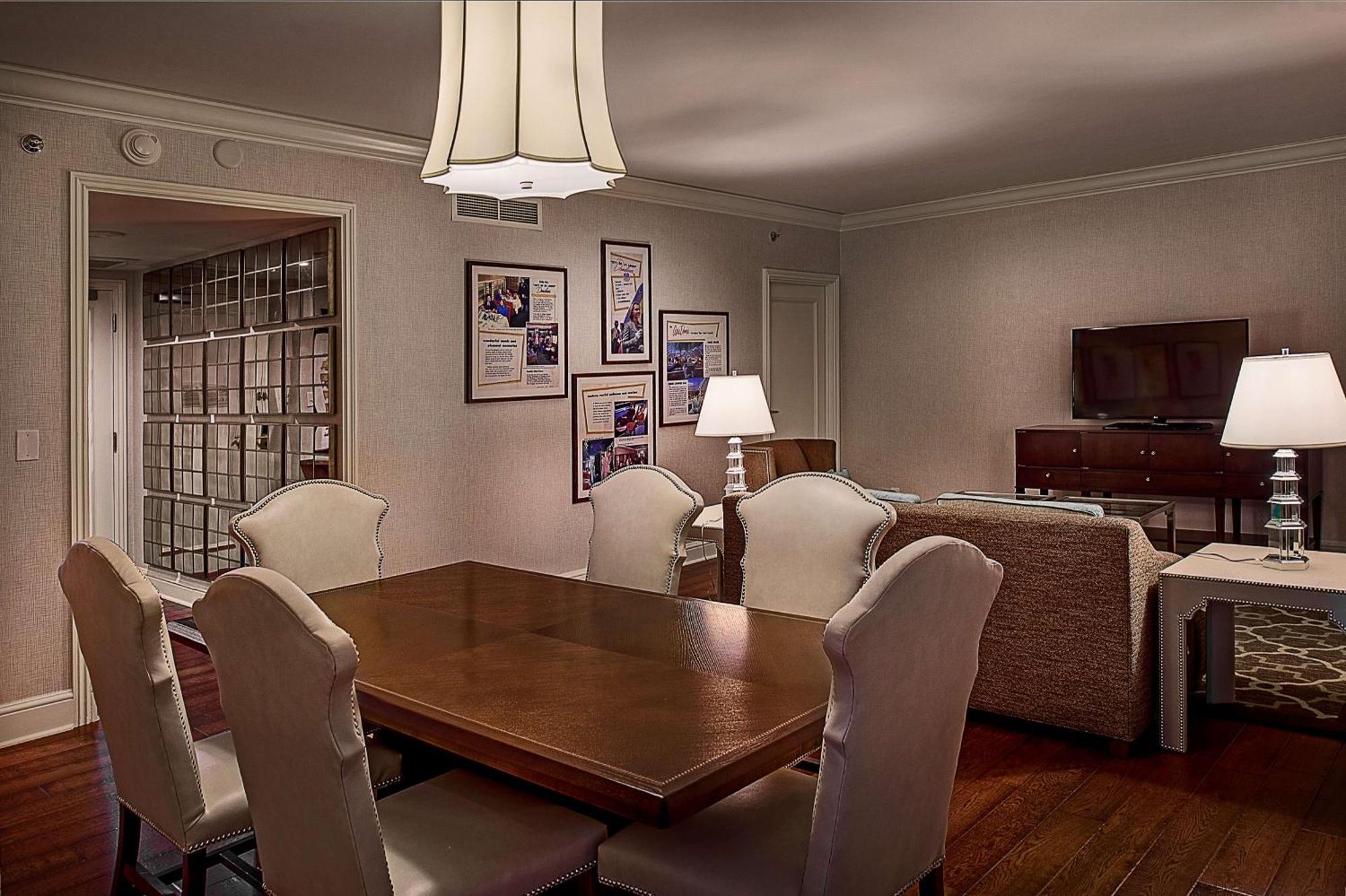 St. Louis Union Station Hotel, Curio Collection By Hilton Екстер'єр фото