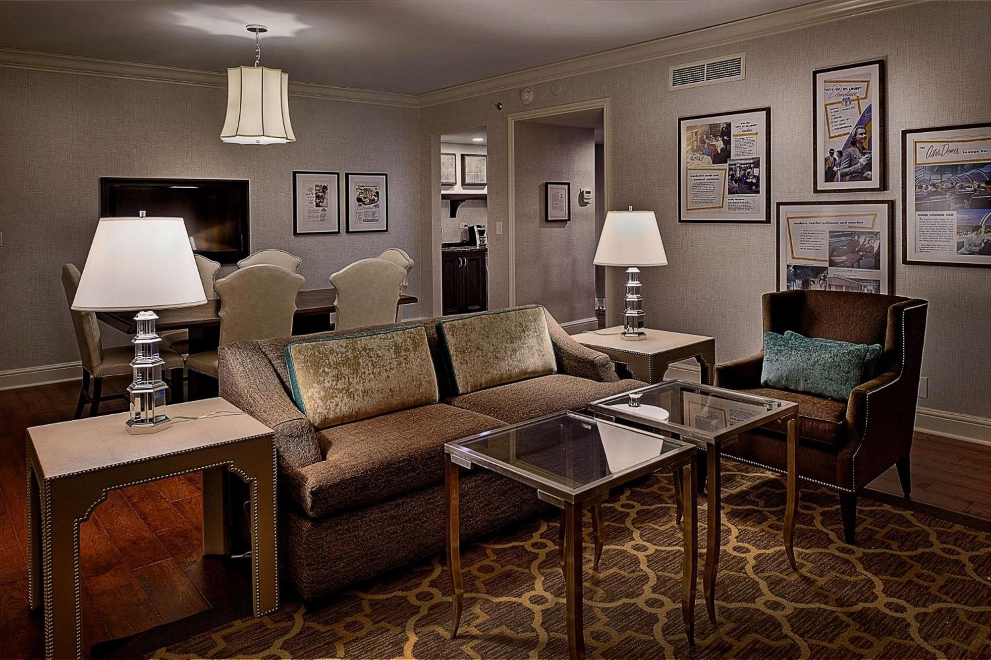 St. Louis Union Station Hotel, Curio Collection By Hilton Екстер'єр фото